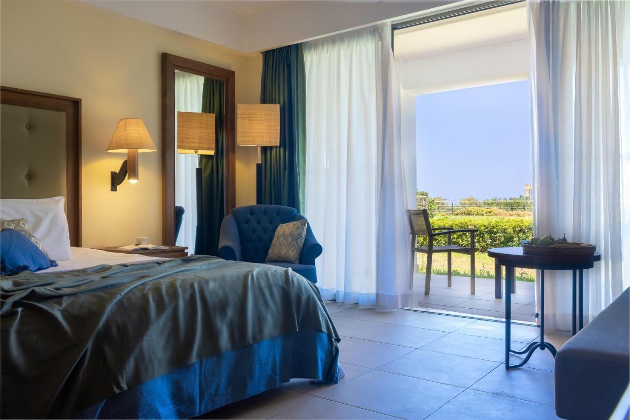 Giannoulis - Cavo Spada Luxury Sports & Leisure Resort & Spa Колімварі Екстер'єр фото